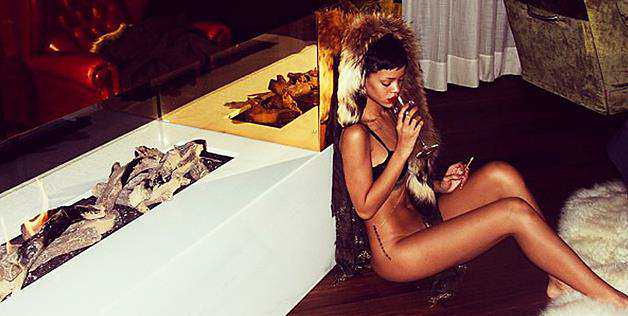 Rihanna Nude Pics Released 35